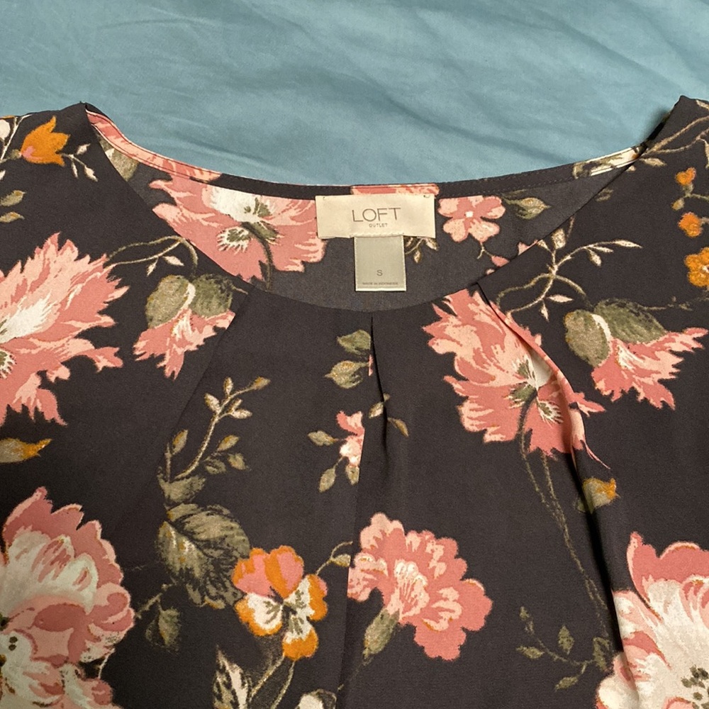 Loft tank size S. - Picture 2 of 3